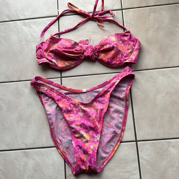 Random Swim Lot - Picture 7 of 10